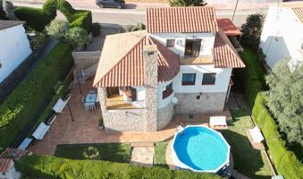 Villa En venta en Calonge photo 0