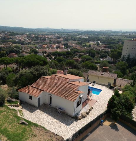 Villa En venta en Calonge photo 0