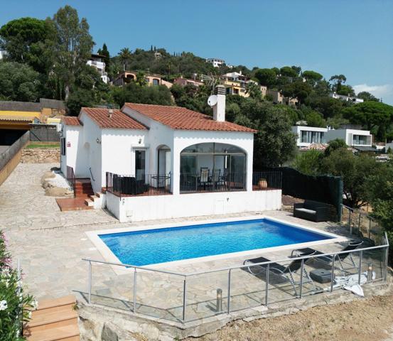 Villa En venta en Calonge photo 0