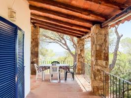 Villa En venta en Calonge photo 0