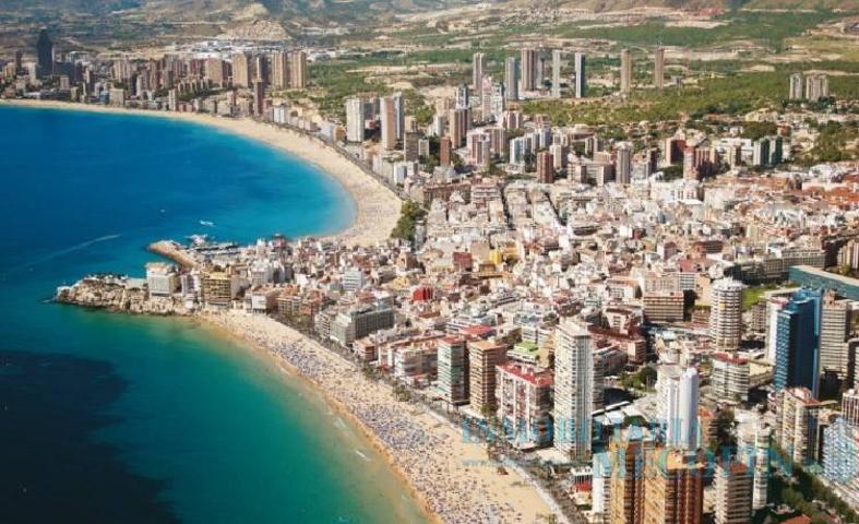 Casa En venta en Centro, Benidorm photo 0