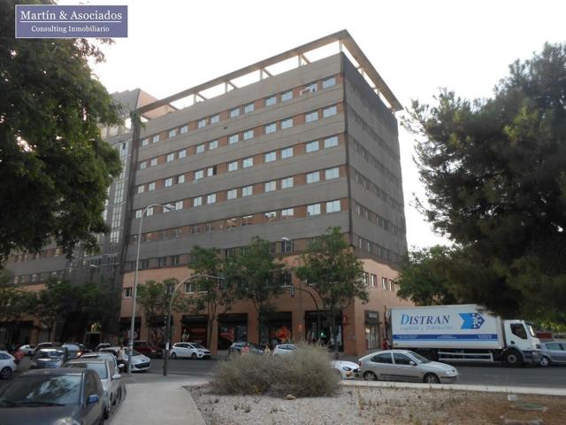 Oficina En venta en Avenida De Las Ciencias, Sevilla photo 0