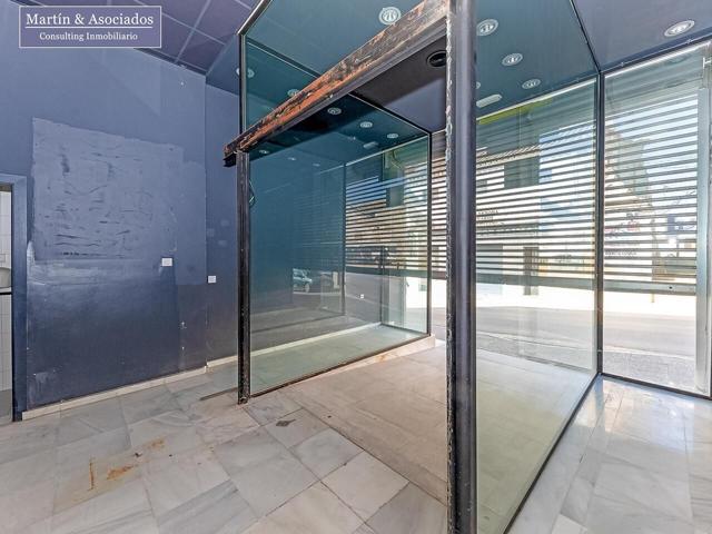 Oficina En venta en Andalucia, Villamartin photo 0