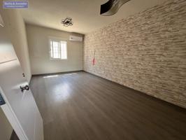 Casa En venta en Andalucia, Olivares photo 0