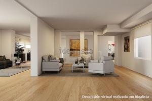 Casa En venta en Ciudad Lineal, Madrid photo 0