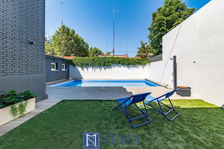 Unifamiliar Pareada En venta en Hortaleza, Madrid photo 0