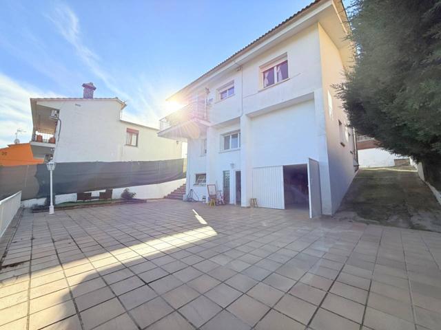 Casa en venta en Riells i Viabrea photo 0