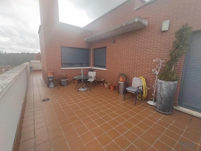 Casa En venta en Gamonal, Burgos photo 0