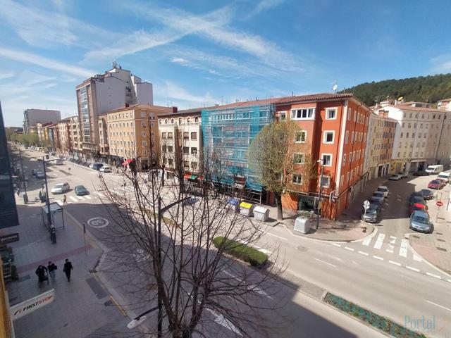 Piso En venta en Centro, Burgos photo 0