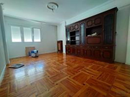 Piso En venta en Gamonal, Burgos photo 0