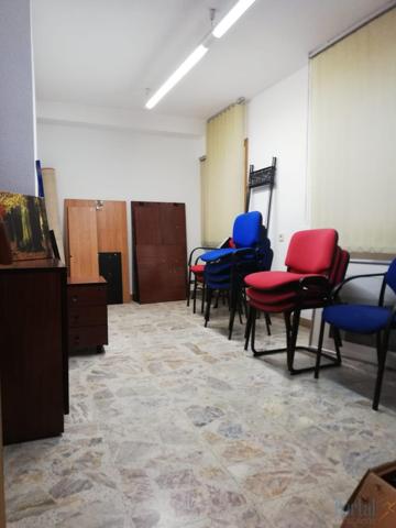 Oficina En alquiler en Centro, Burgos photo 0