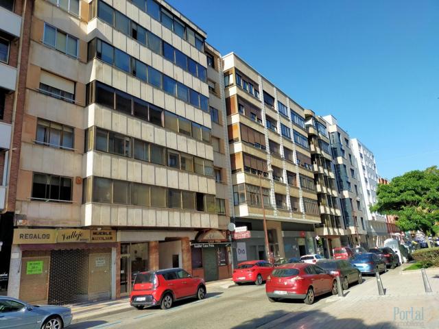 Piso En venta en Centro, Burgos photo 0
