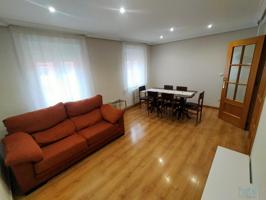 Piso En alquiler en Centro, Burgos photo 0