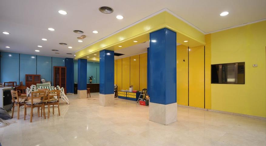 AMPLIO LOCAL AL LADO DEL PARQUE SANT PERE photo 0