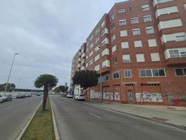 LOCAL COMERCIAL ZONA CARREFOUR photo 0