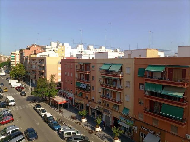 EXCLUSIVA VIVIENDA JUNTO A MANUEL CANDELA photo 0