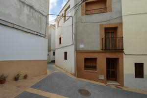 VIVIENDA EN ARTANA photo 0