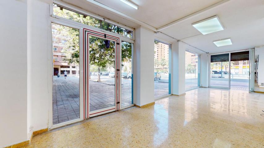 Local comercial en Avenida Cataluña photo 0