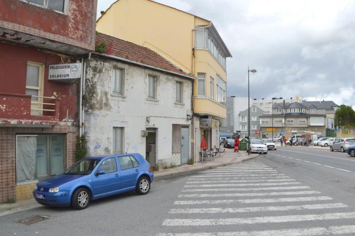 CASA EN PLENO CENTRO DE CAMBRE PARA REFORMAR photo 0