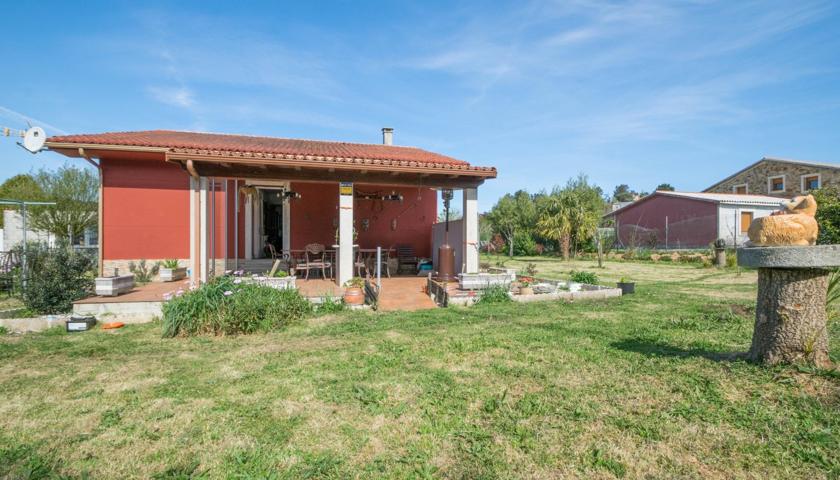 CASA CON GALERÍA Y BONITA PARCELA EN EL MONTE XALO photo 0