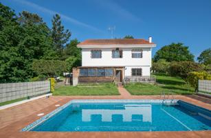 CASA ESPACIOSA CON PISCINA EN BRIBES (CAMBRE) photo 0