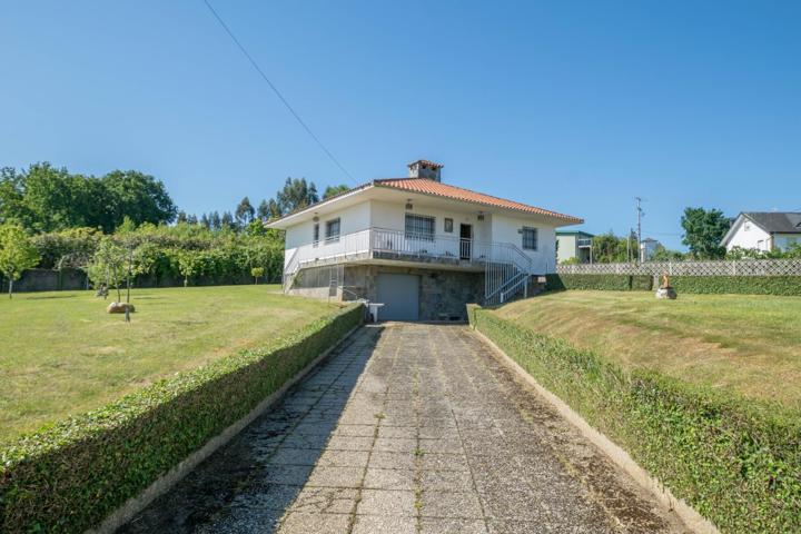CASA CON BONITA PARCELA Y VISTAS DESPEJADAS EN CRENDES photo 0