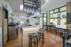 GRAN OPORTUNIDAD: CAFETERÍA CON AMPLIA TERRAZA EN EL CENTRO DE CAMBRE photo 0