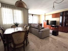 Se Alquila Precioso Piso Céntrico Tres Dormitorios, Garaje Incluido photo 0