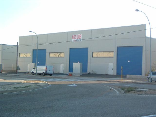 Nave Industrial En alquiler en Poligono Industrial Baix Ebre, Tortosa photo 0