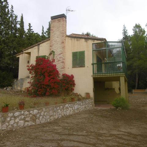 Chalet en zona Mig-Cami, a 2,5 km del centro de la población de Tortosa photo 0