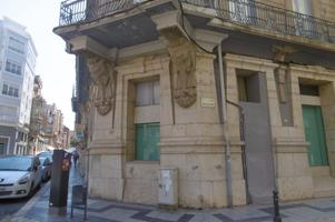 Local Comercial Céntrico ocupado anteriormente por oficinas bancarias photo 0