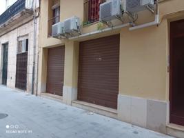 LOCAL COMERCIAL AL CASC ANTIC DE 100m2 AL LADO DEL JUZGADO photo 0