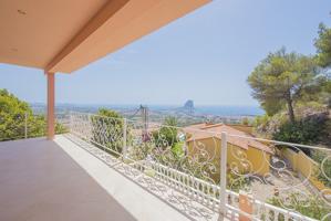 Villa En venta en Calp photo 0