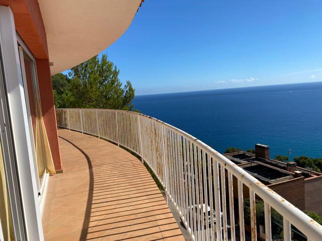 Villa En venta en Blanes photo 0