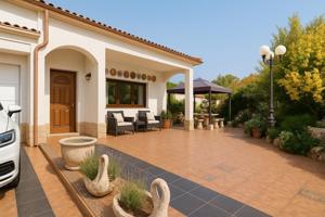 Villa En venta en Vidreres photo 0