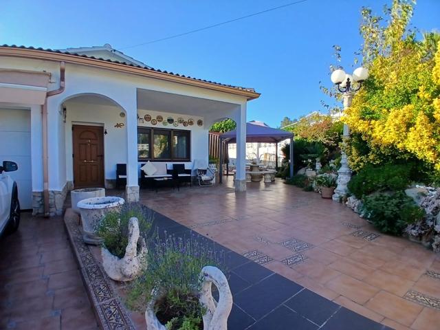 Villa En venta en Vidreres photo 0