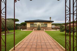 Villa En venta en Vidreres photo 0