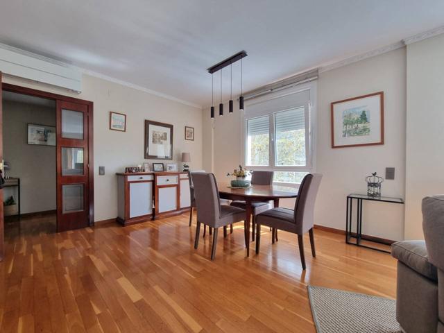 Impecable piso de obra seminueva en Creu Alta, con 4 Dormitorios, 2 Baños, Ascensor, Parking y Trastero photo 0