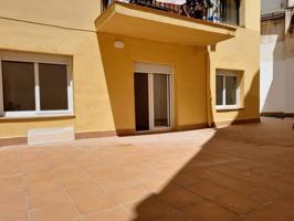 Impresionante piso reformado a estrenar con terraza privada, ascensor y 3 dormitorios photo 0