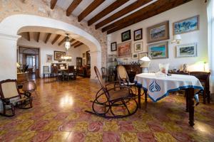 CASA DE TRES ALTURAS EN EL CORAZÓN DE VILLAFRANCA photo 0