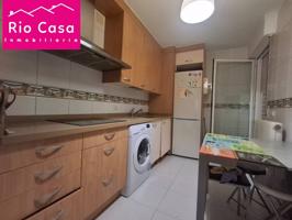 Piso en venta en Lardero photo 0