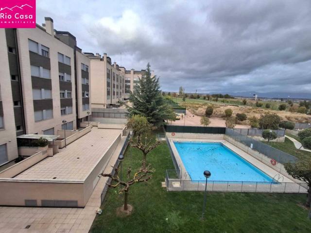 Apartamento en venta en Lardero photo 0