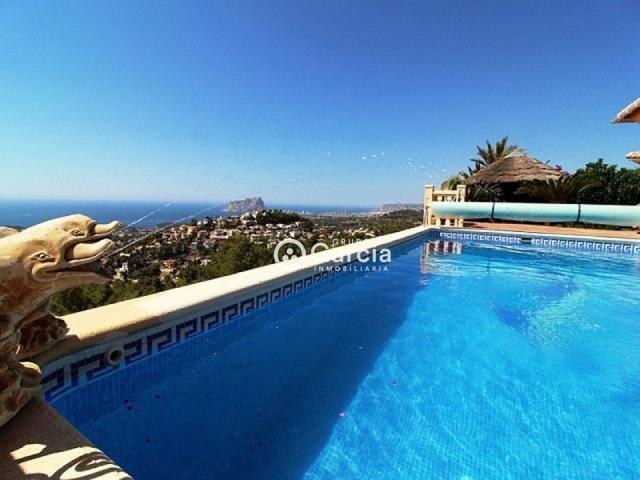 Villa con ESPECTACULARES vistas al mar en venta en Moraira photo 0