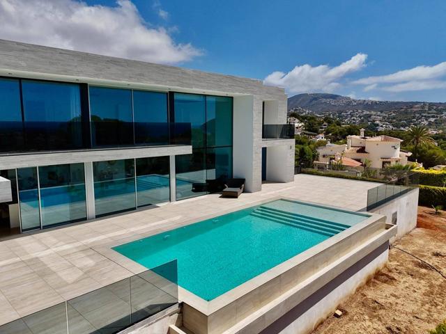 Villa Enebro. Extraordinaria villa en Moraira con orientación Sur y vistas al mar. Costa Blanca. photo 0