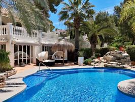 Exquisito lujo mediterráneo: Villa Oasis con vistas al Club de Golf Ifach y al Skyline de Calpe photo 0