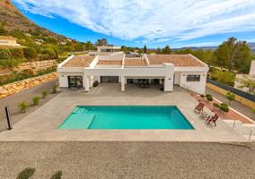 Villa Bernia. Gran villa de lujo de nueva construcción en venta en Javea lista para disfrutar photo 0