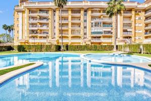 Residencia Denia Plaza. Amplio ático dúplex en venta en el centro de Denia. photo 0