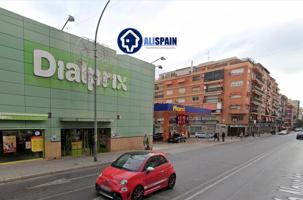 SE ALQUILA GRAN LOCAL COMERCIAL ACCESO A DOS CALLES - ALICANTE photo 0