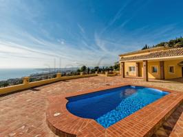 Unifamiliar Separadas En venta en Benalmádena photo 0