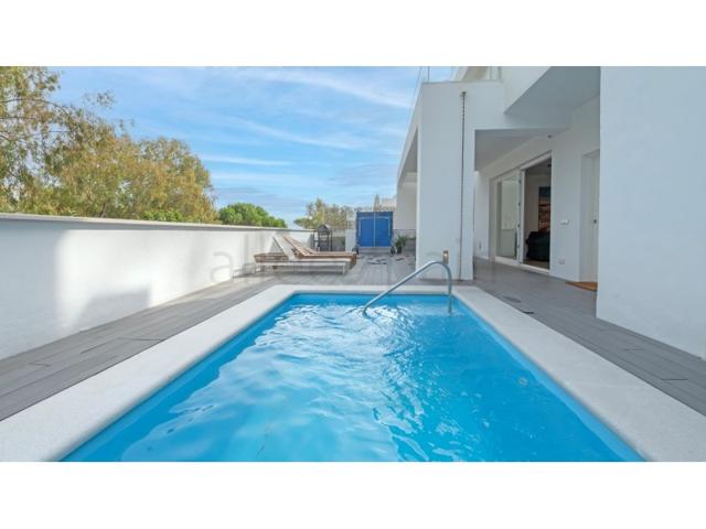 Unifamiliar Separadas En venta en Benalmádena photo 0